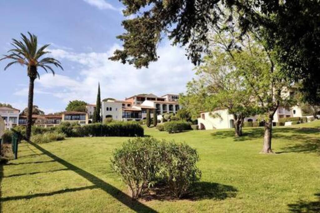 Chez Adriana Appartement Cosy Avec Jardin, Proche Plage 그리모 외부 사진